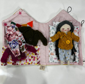 Casa de muñeca textil - Imagen 5
